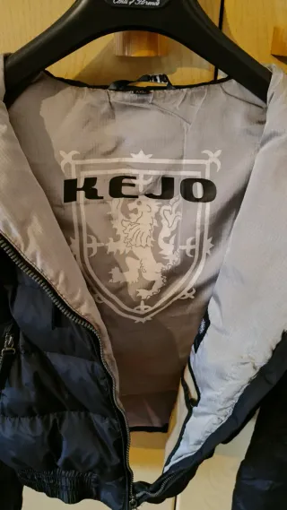 Piumino Kejo con cappuccio