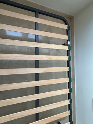 Somier con patas y colchón cama 90