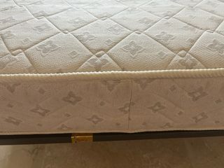 Somier con patas y colchón cama 90