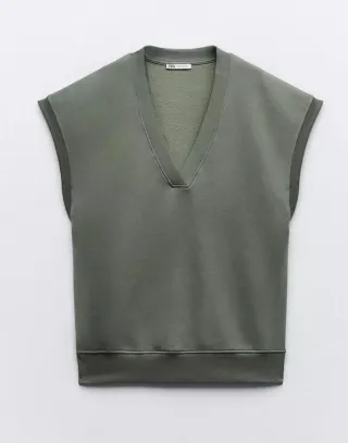 Chaleco ZARA kaki talla M (oversize).