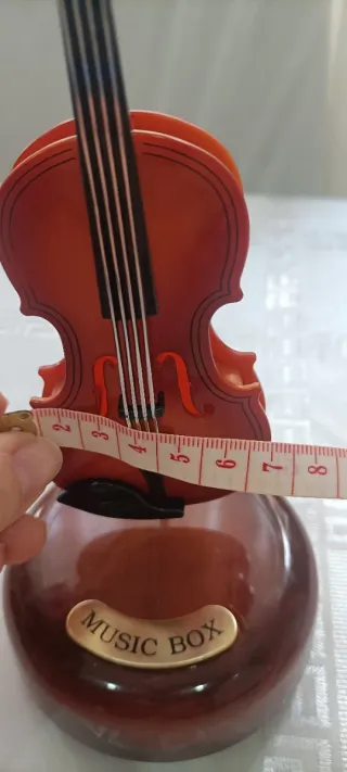 Caja de música giratoria violín Nueva. 5€!!