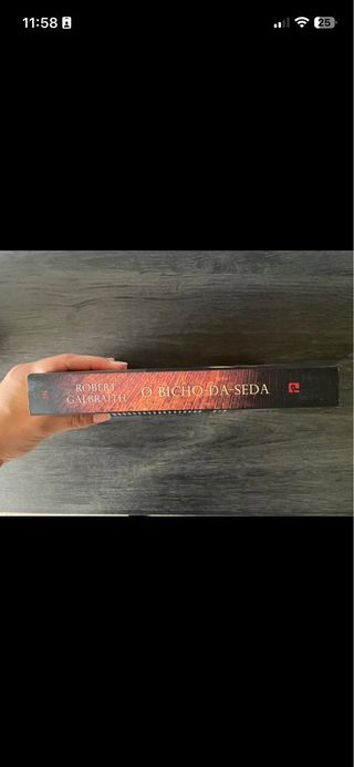 O Bicho-da-Seda (Portuguese Edition)