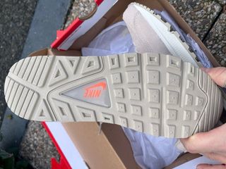 Nike Air Max Command Talla 41 Beige/Dorado