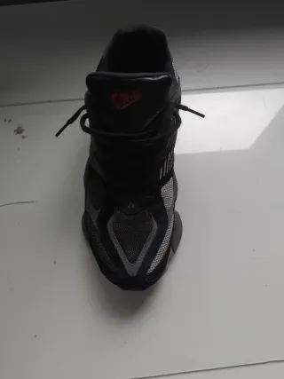 New Balance 9060 Zapatillas Negras/Grises