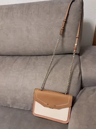 Bolso bandolera beige y blanco