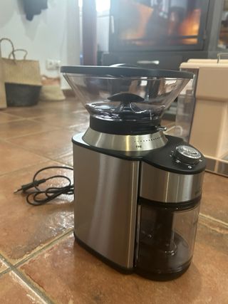 Cafetera Cecotec Cumbia con accesorios y molinillo