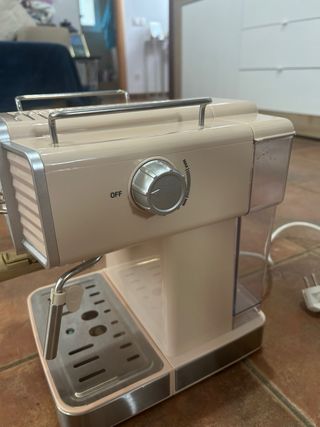 Cafetera Cecotec Cumbia con accesorios y molinillo