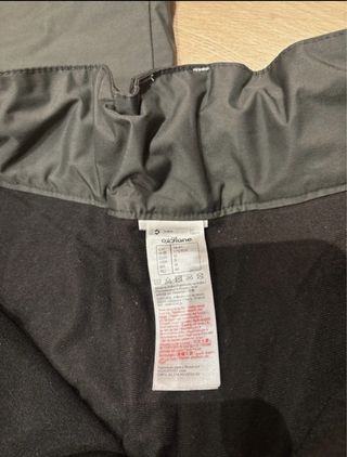 Pantalón de esquí verde oliva y negro