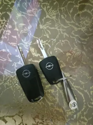 Lote 2 llaves Opel Zafira originales