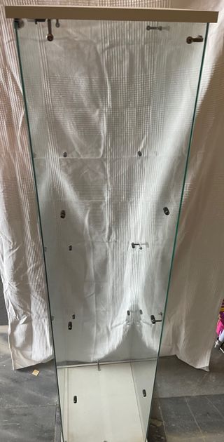 Vitrina de cristal 1,63m x 0,35m x 0,41m