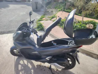 Honda PCX 125cc Scooter