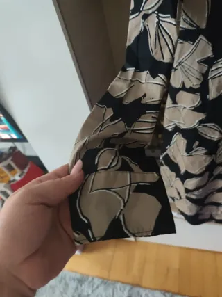 Vestido Marco Polo floral beige y negro