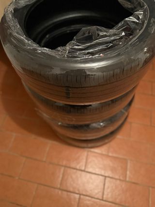 Continenta 215/50 R 18 92 V XL