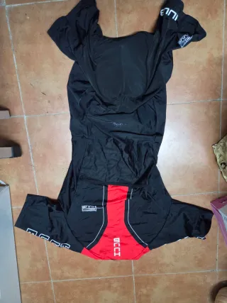 Tritraje HUUB Triatlón Negro Talla L Réplica