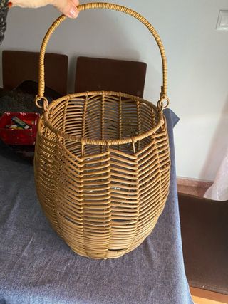 Farol portavelas de ratán