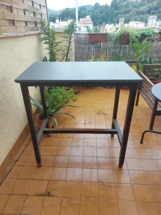 Mesa de trabajo metálica