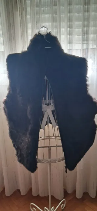 Chaleco pelo sintético reversible