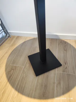 Mesa redonda madera y metal