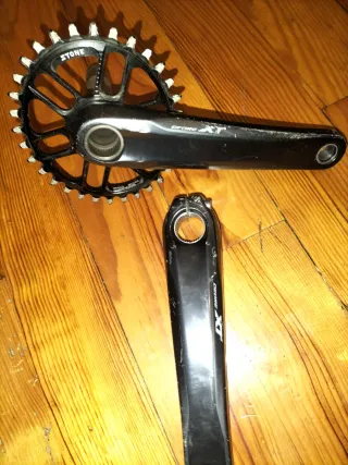 Bielas Shimano Deore XT.