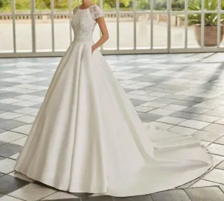 Colección Arango talla42 sin arreglos nuevo