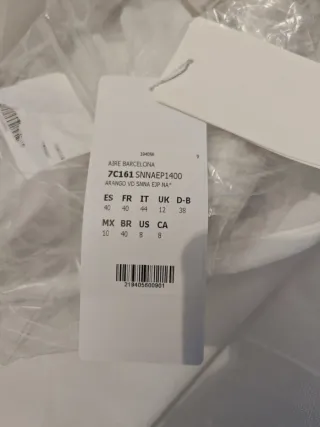 Colección Arango talla42 sin arreglos nuevo