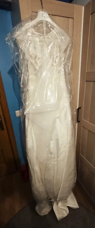 Colección Arango talla42 sin arreglos nuevo