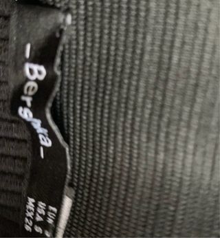 3 minifaldas: 2 negras y 1 rayas