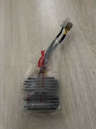 Regulador Kymco Xciting 400i