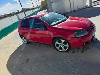 Volkswagen Golf 2004