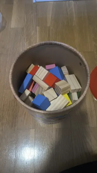 Bloques de madera para construir