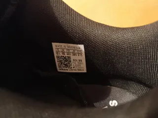 Zapatillas Adidas Court base 00s Negras