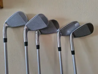 Set de hierros TaylorMade Qi10 Mujer (6-P)