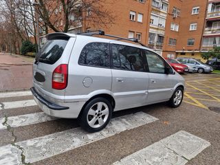 Opel Zafira 2005