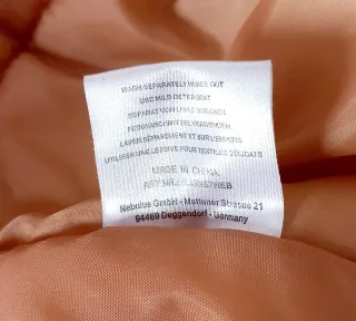 Parka Nebulus con capucha.