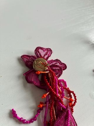 Pendientes flor y abalorios