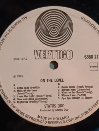 Vinilo Status Quo On the Level