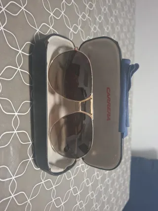 Gafas de sol Carrera doradas
