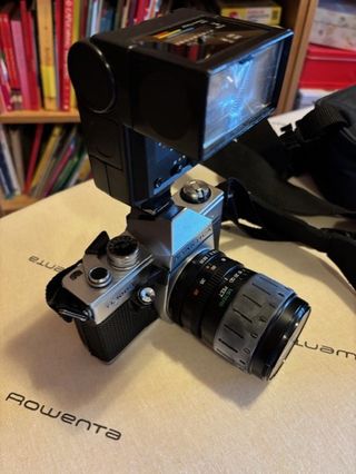 Cámara Praktica Super TL1000 + Flash Achiever...