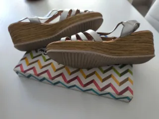 Sandalias cuña plateadas Oh my! Sandals