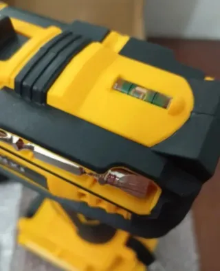 TALADRO ATORNILLADOR MULTIFUNCIONAL.