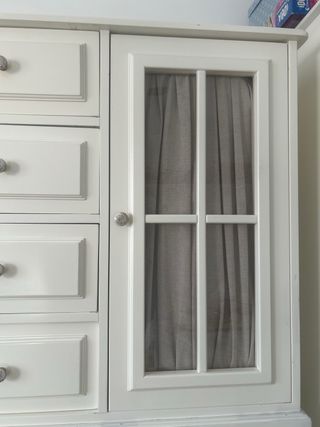 Cómoda infantil blanca con armario
