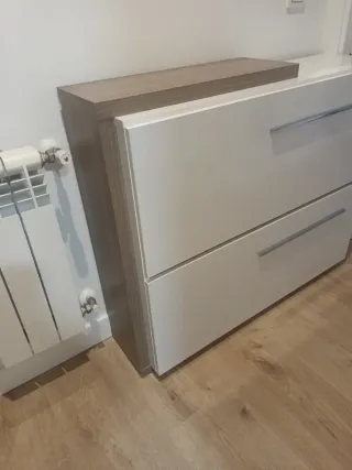 Mueble zapatero blanco y madera 102x83x30