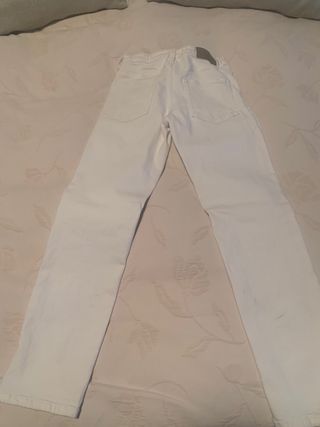 Pantalón blanco 11 a 12 años