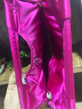 Bolso de mano bordado comprado en Menorca