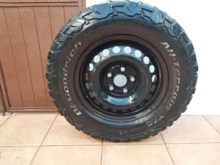 4 Ruedas con Llantas BFGoodrich All-Terrain LT235