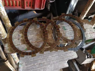 Suzuki GN 250 Discos Embrague