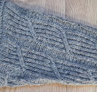 Jersey Bershka Lana Gris Talla XS