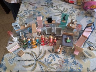 Casa de muñecas de madera