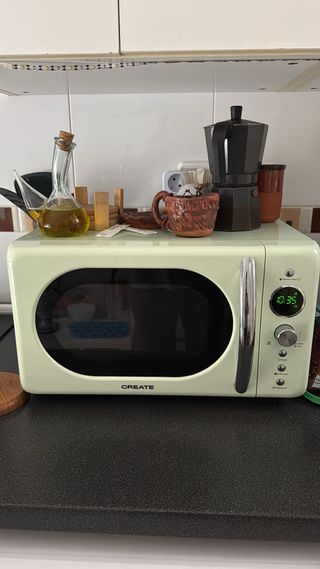 Microonda retro CREATE color verde pistacho