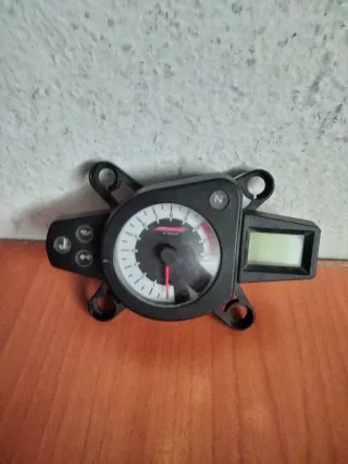 Cuentakilómetros Yamaha TZR 2005